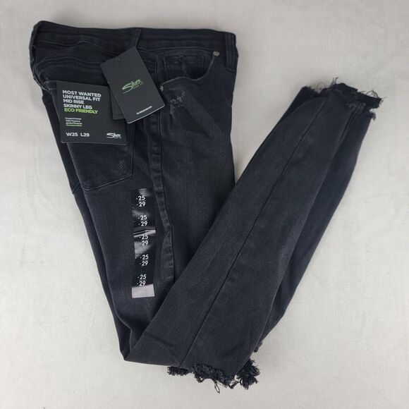 Silver Jeans Co. Most Wanted Universal Fit Mid‎ Rise Skinny NWT Black Distressed - Picture 1 of 8